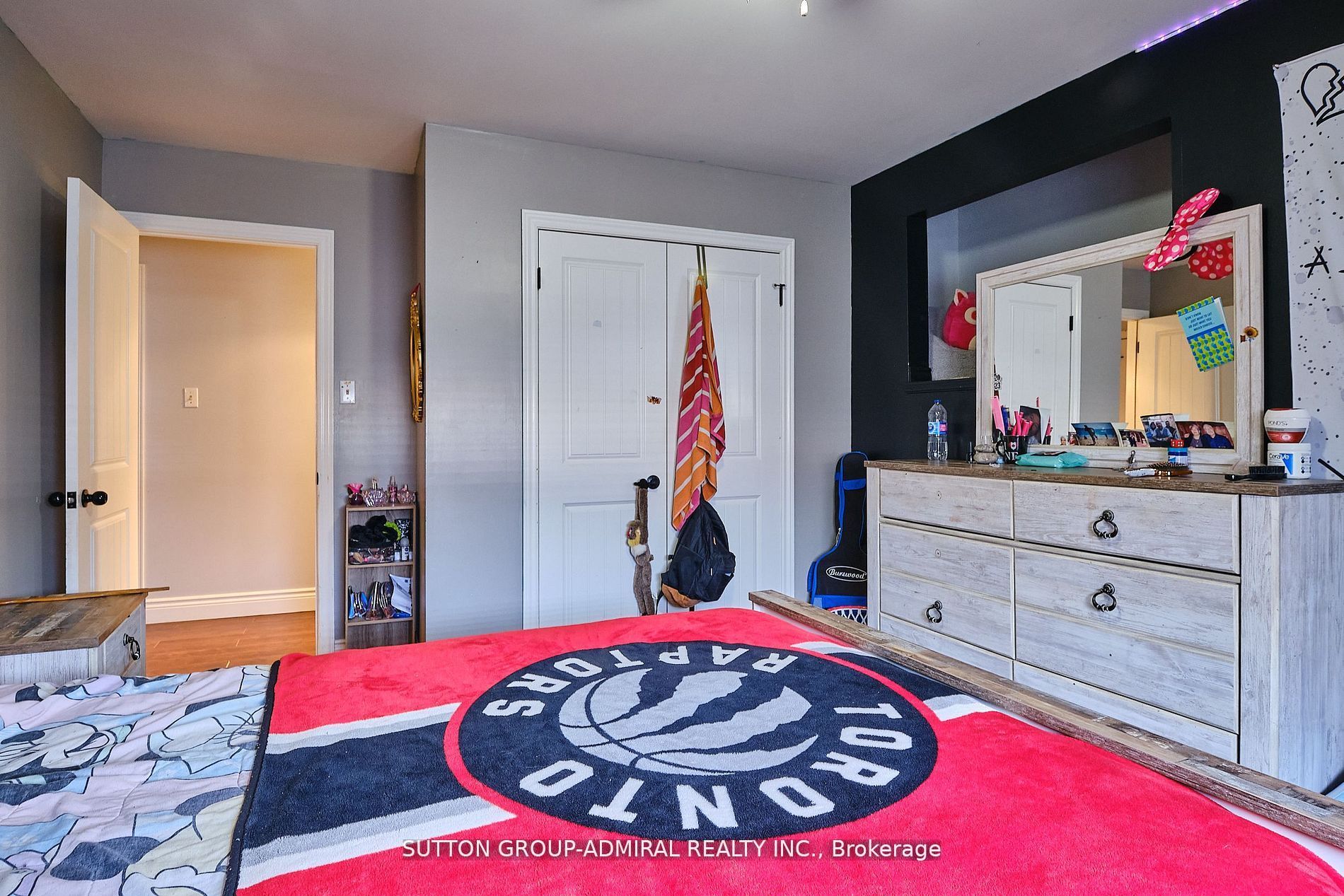 20 Wasaga Sands Drive