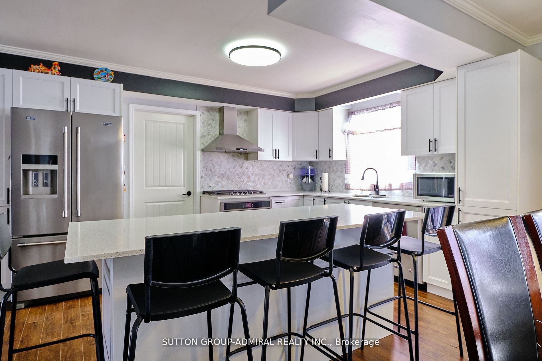 20 Wasaga Sands Drive