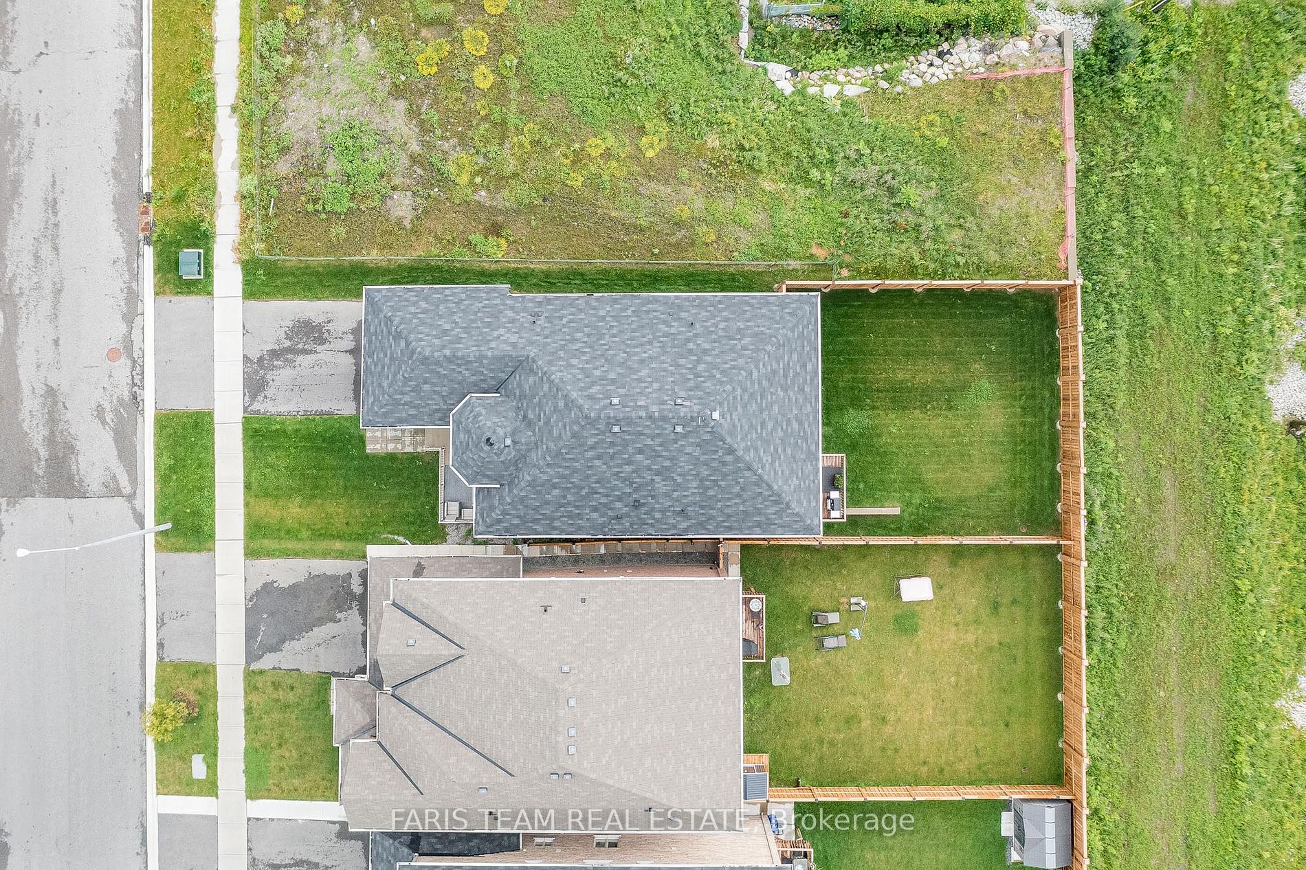 27 Muirfield Dr
