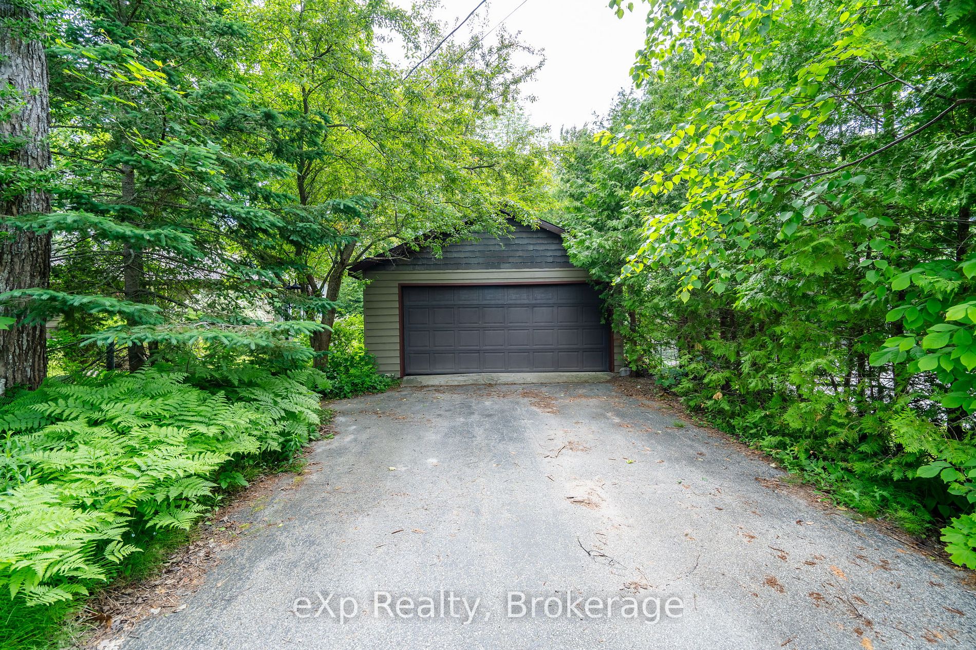 2148 Champlain Road