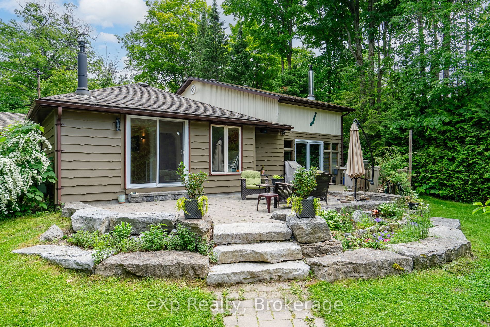 2148 Champlain Road