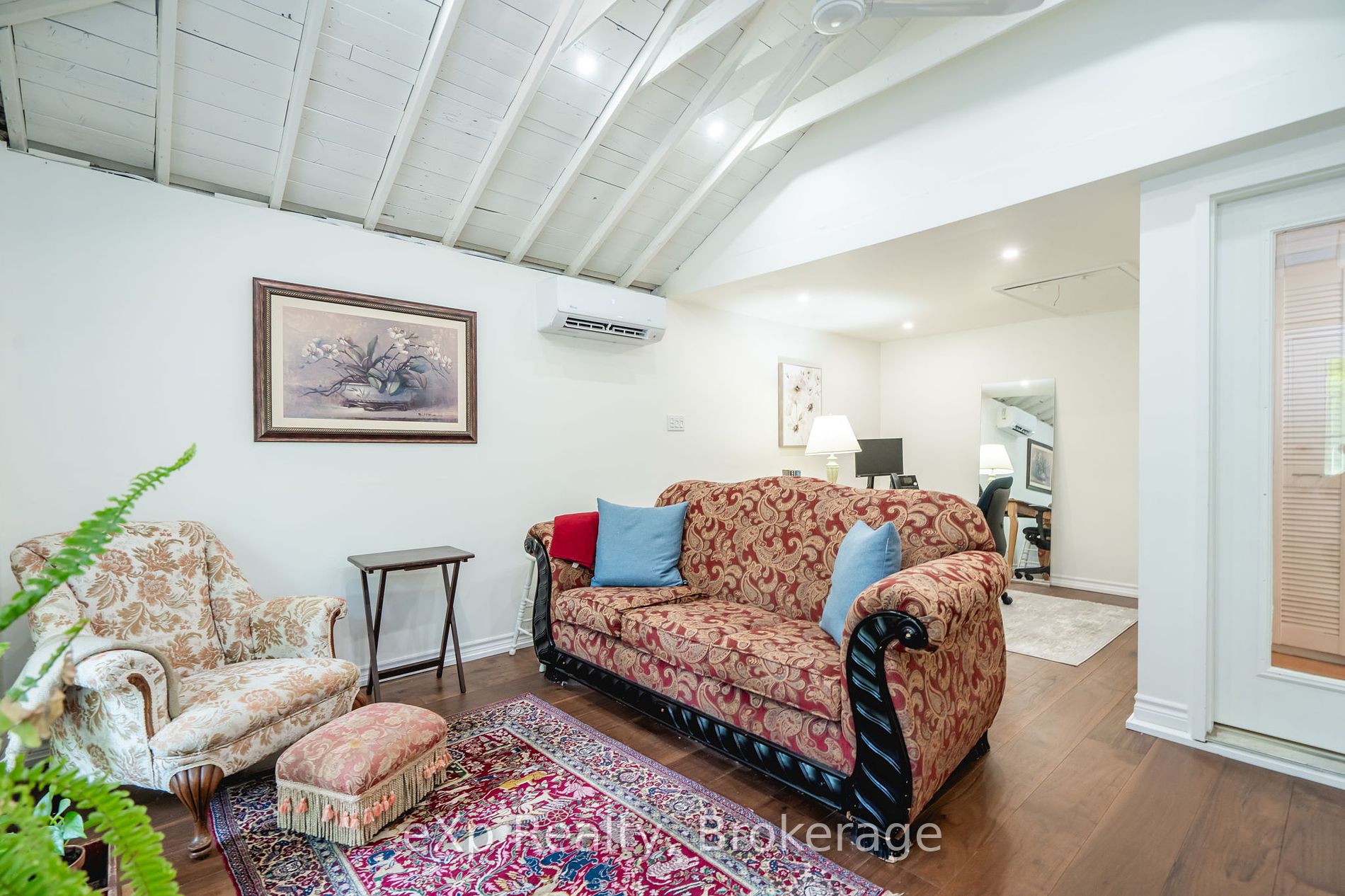 2148 Champlain Road