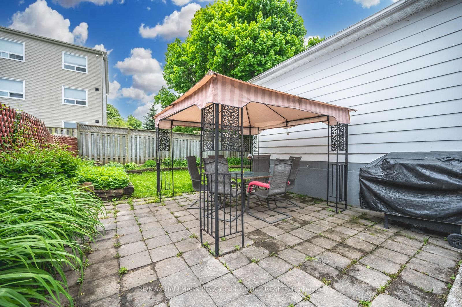 263 Crawford St
