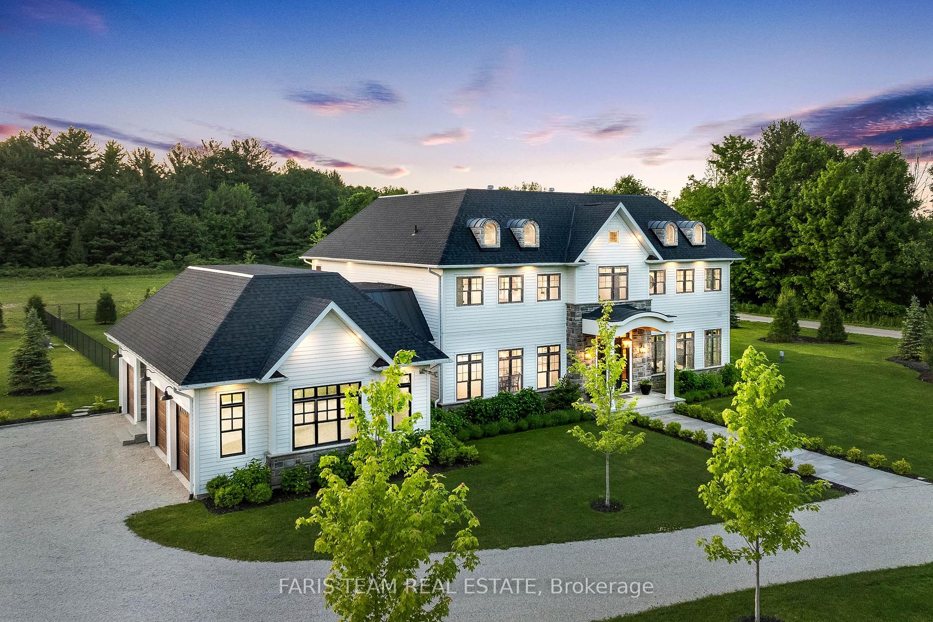 1052 Rainbow Valley Road W