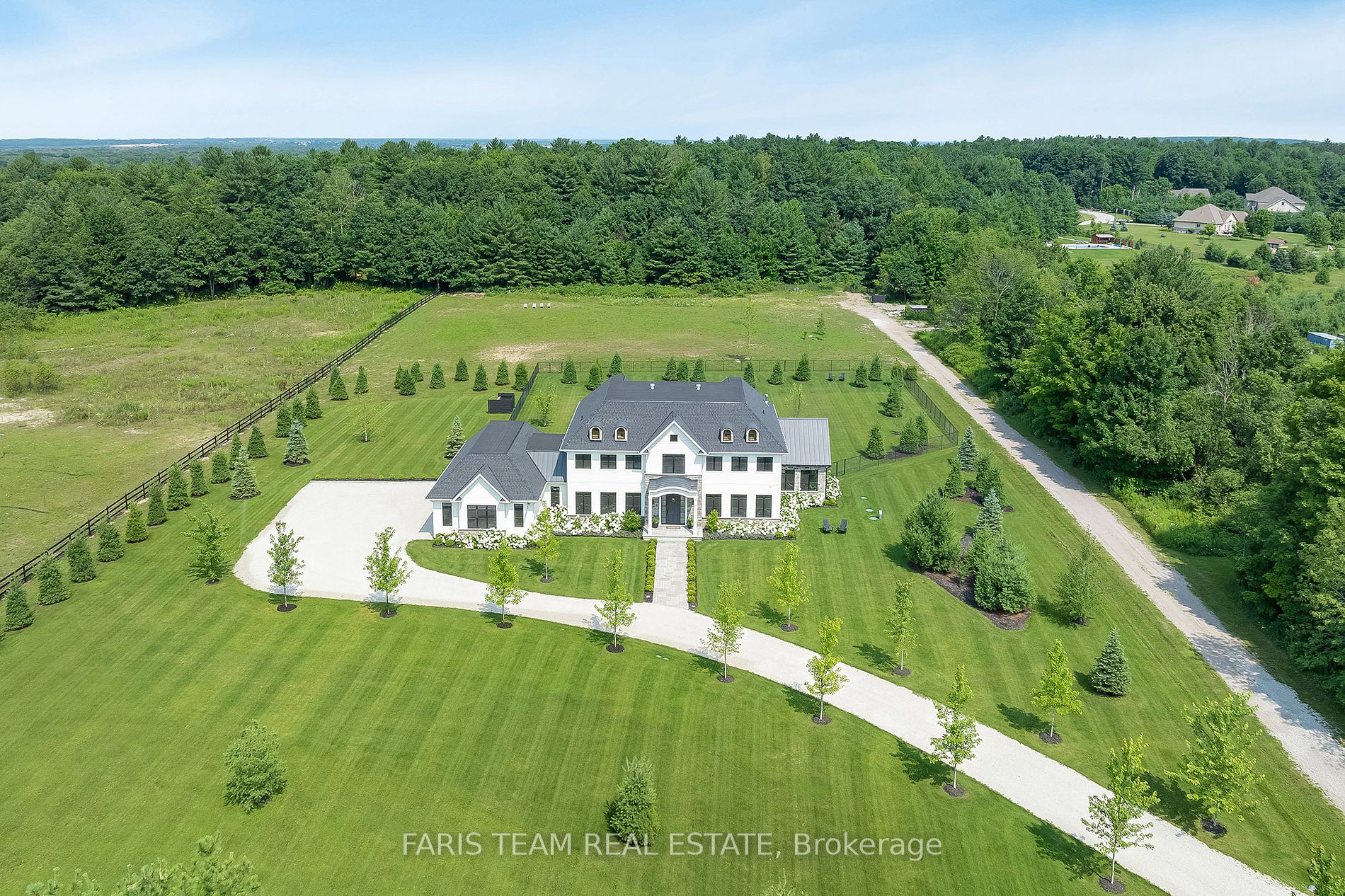 1052 Rainbow Valley Road W