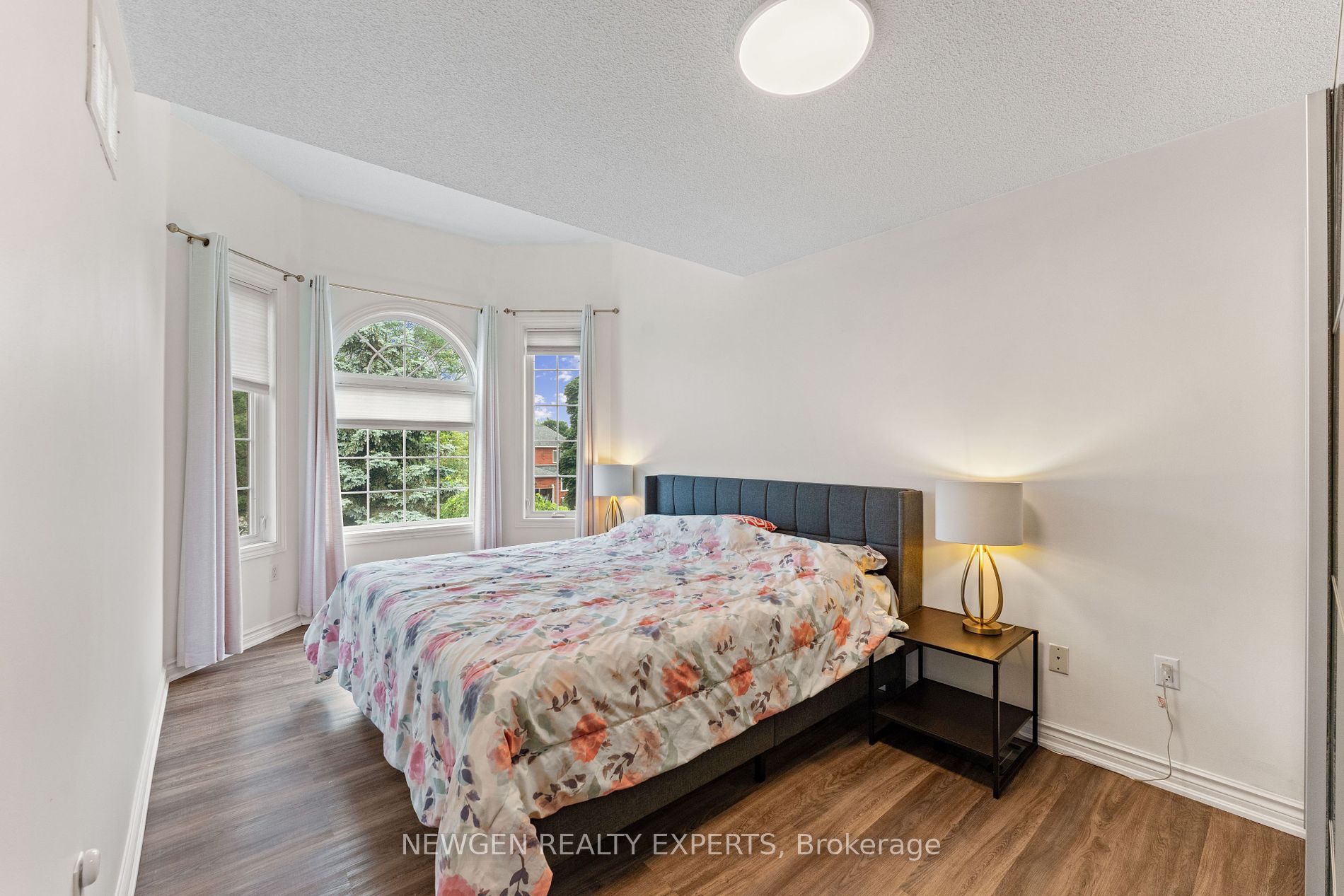 43 Golden Meadow Road
