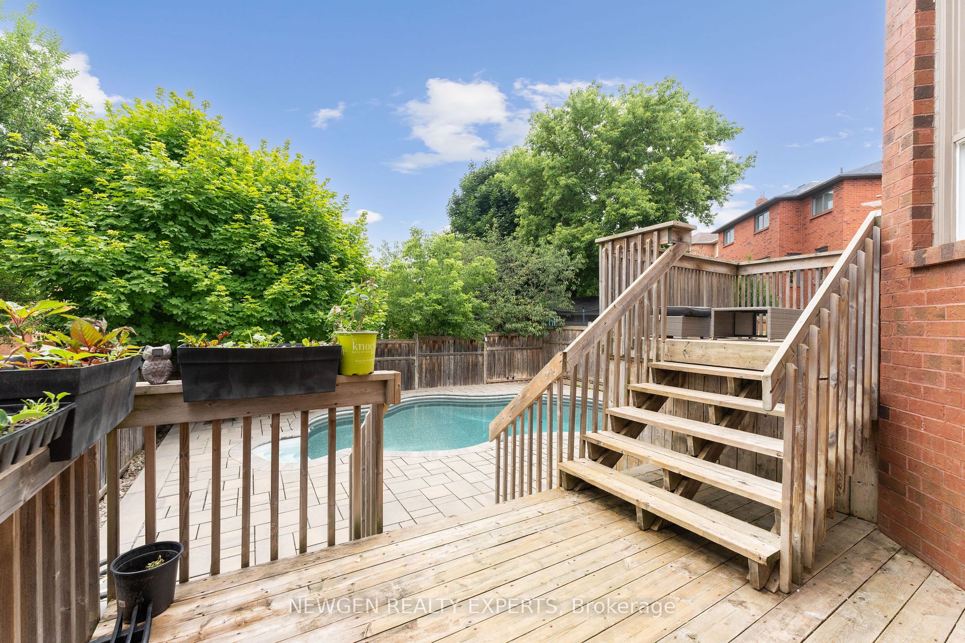 43 Golden Meadow Road