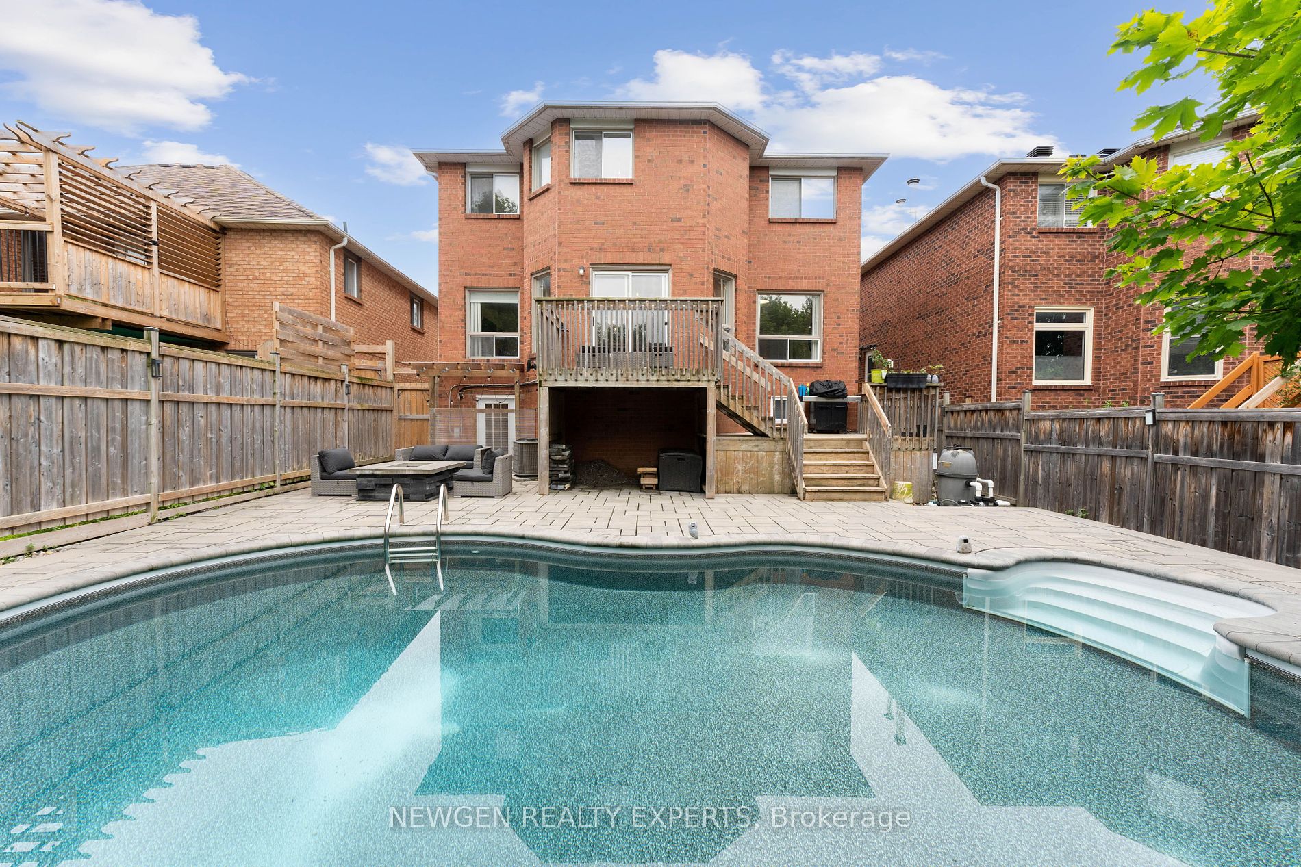 43 Golden Meadow Road