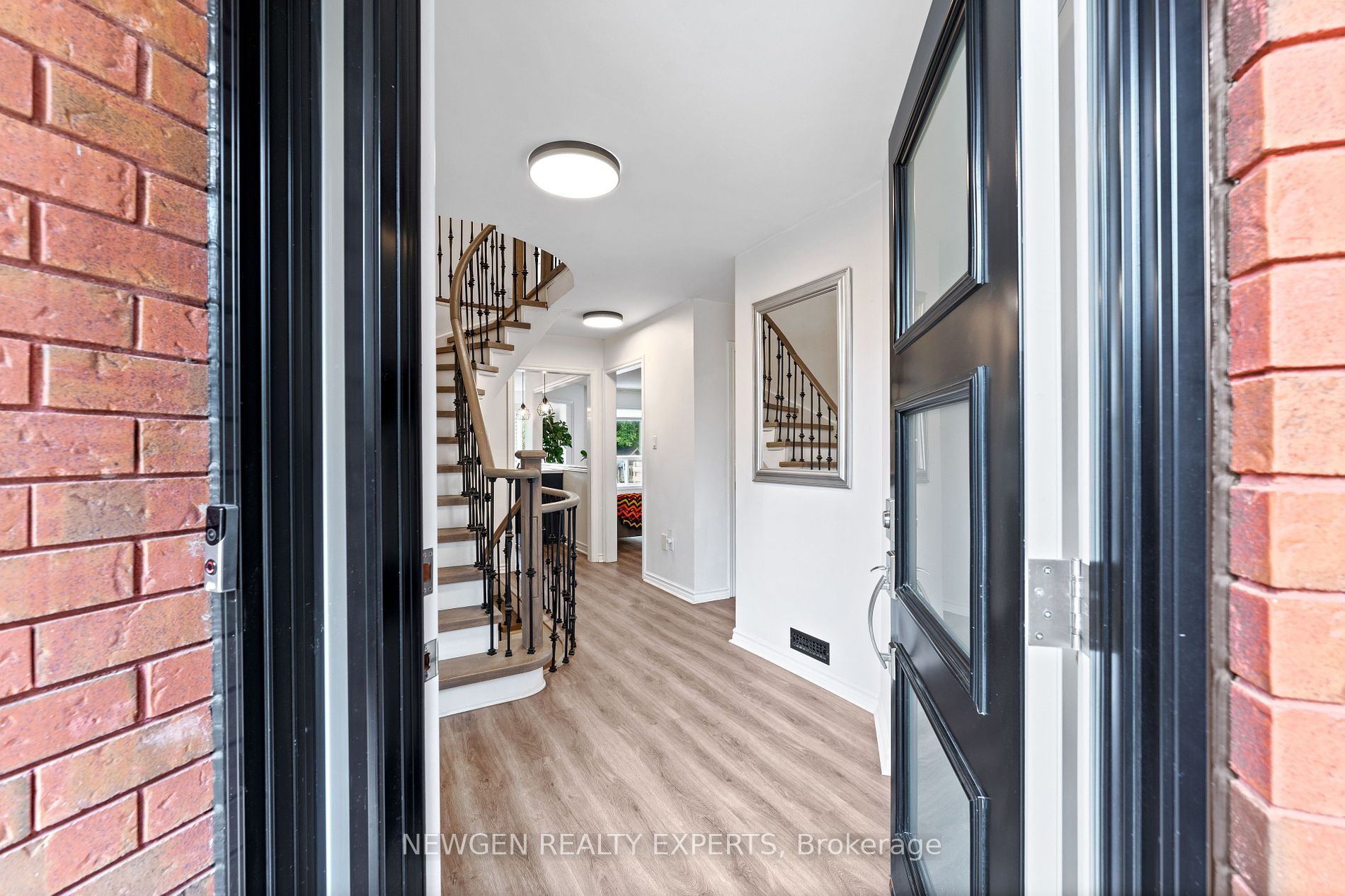 43 Golden Meadow Road