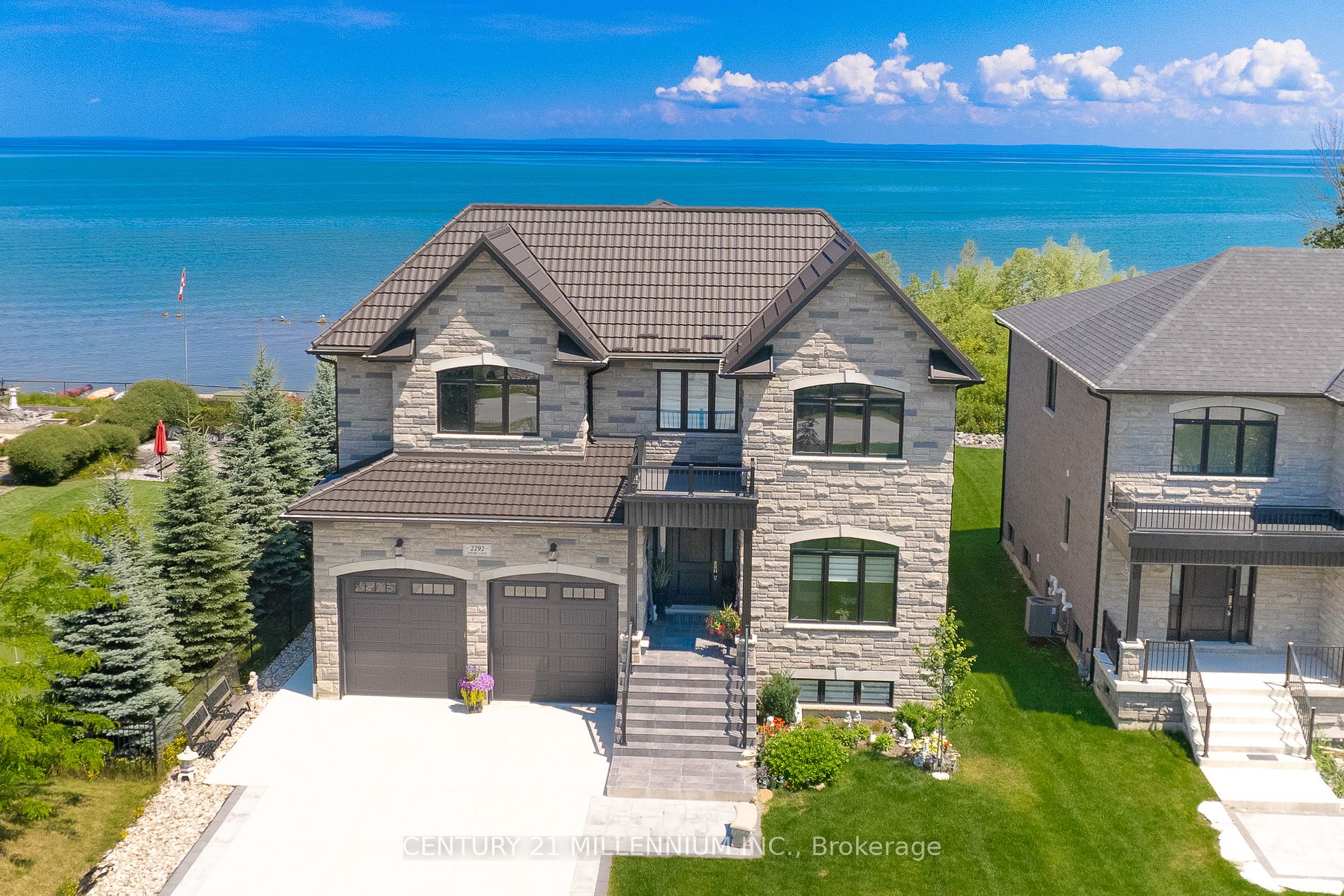 2292 Shore Lane