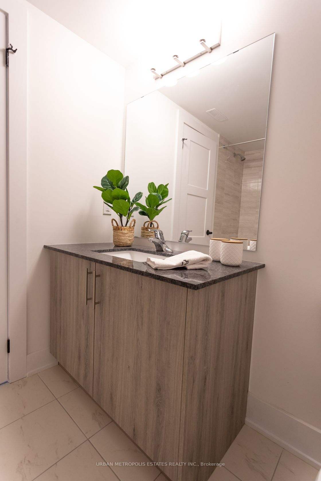 53 Pumpkin Corner Crescent, #Unit #4