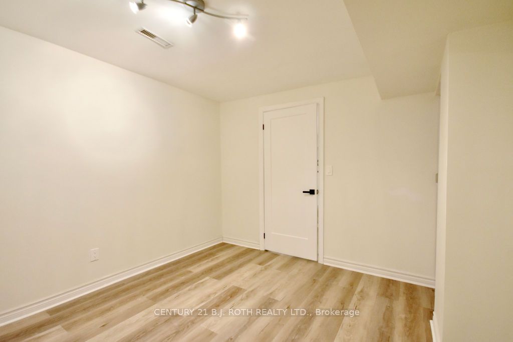 58 Brushwood Cres