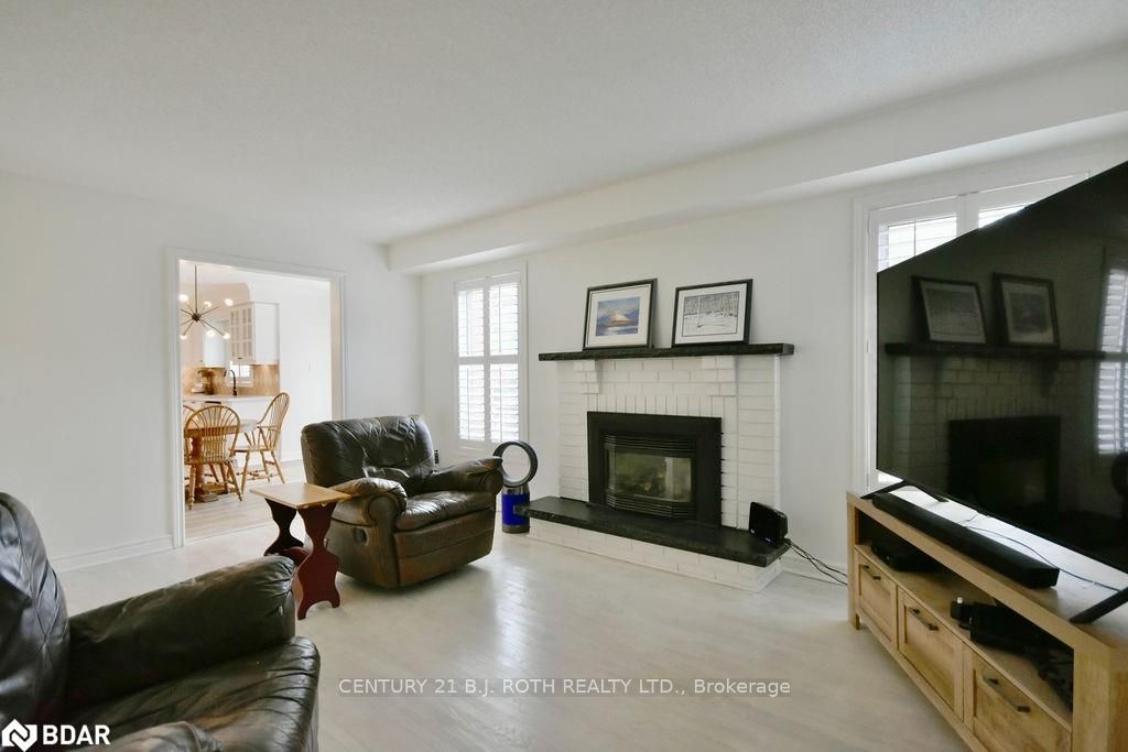 58 Brushwood Cres