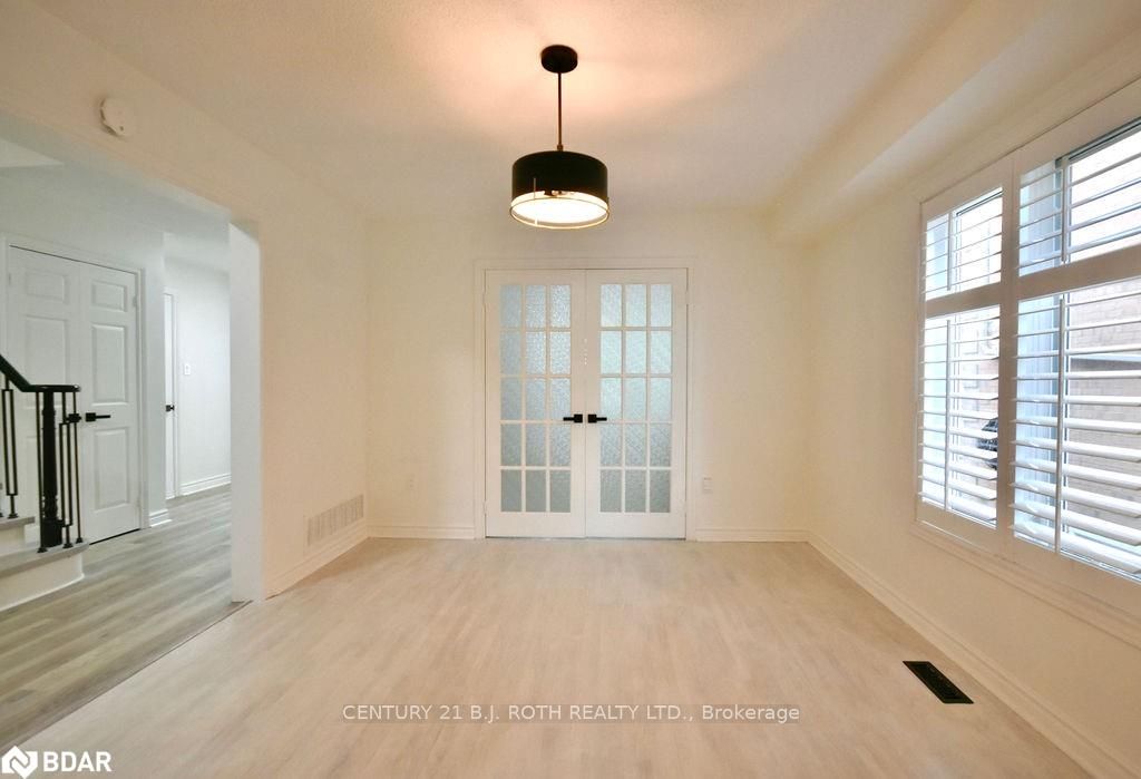 58 Brushwood Cres