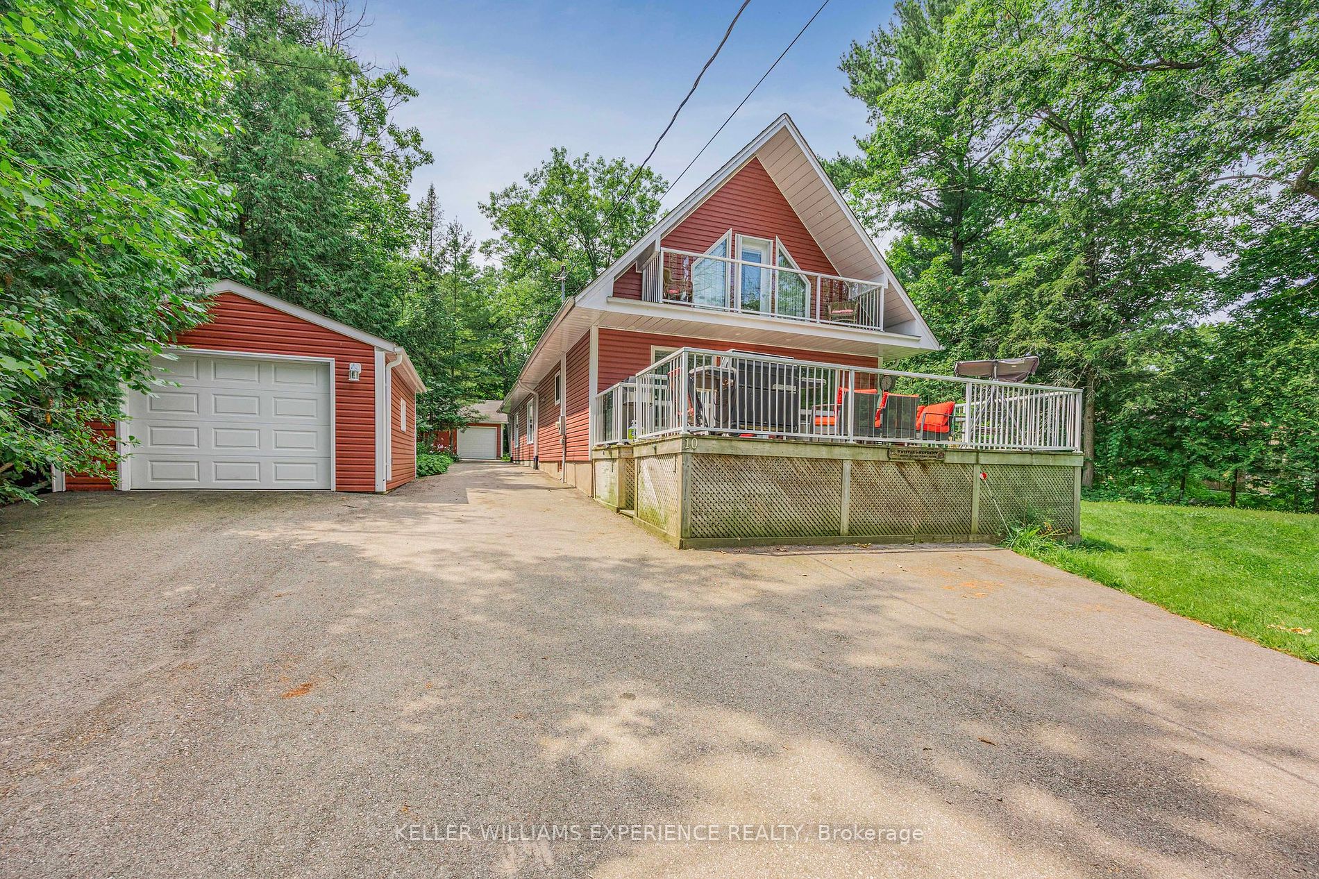 10 Bayside Ave