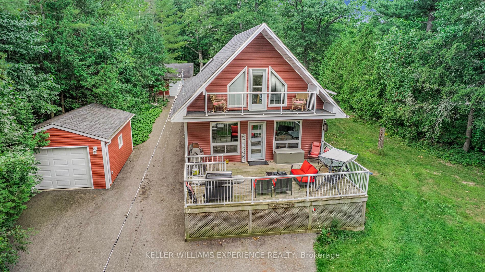 10 Bayside Ave