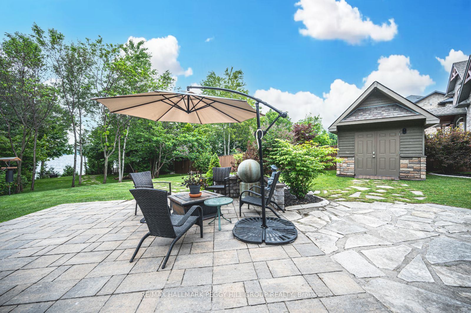 31 Plunkett Crt