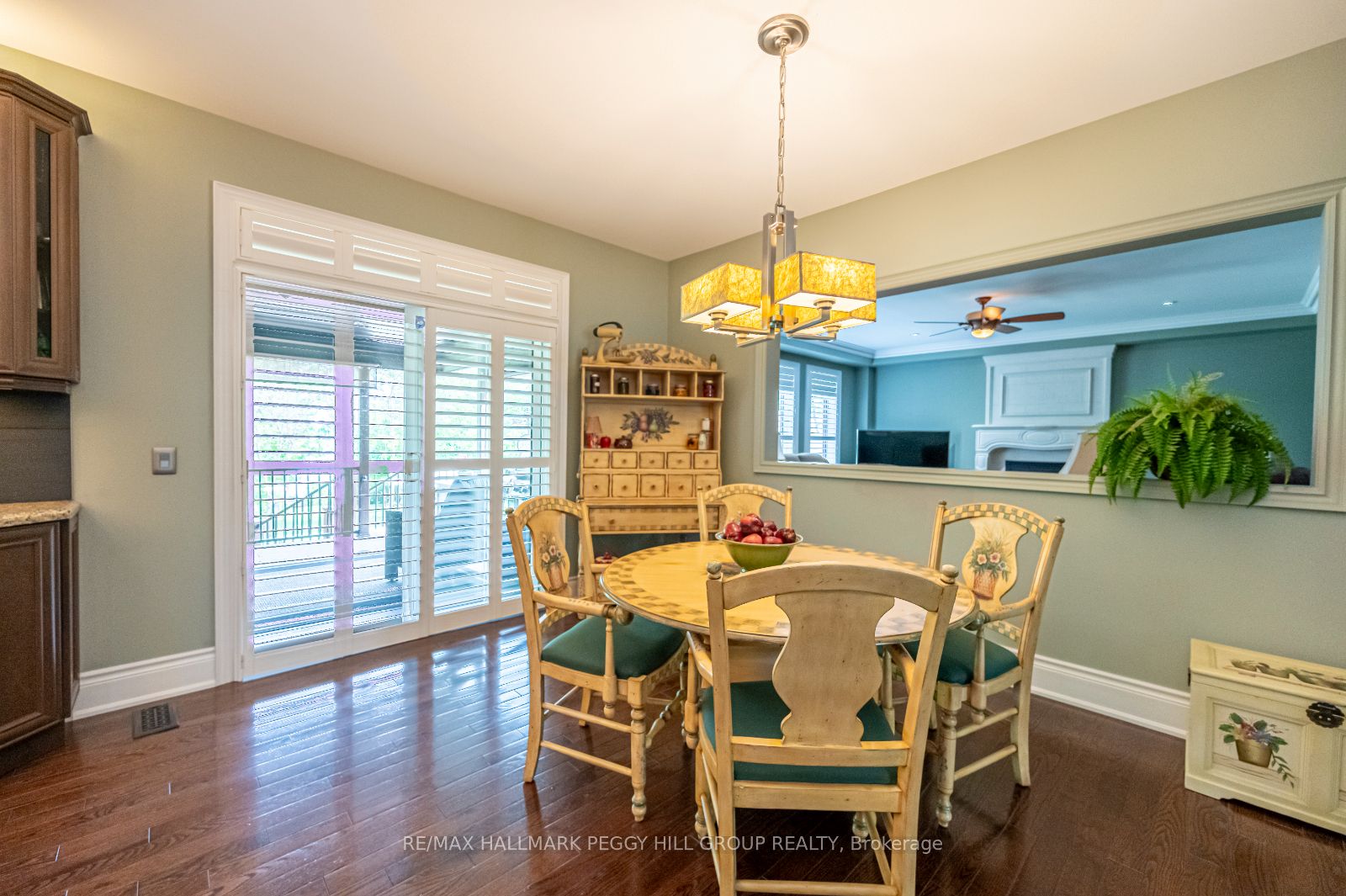 31 Plunkett Crt
