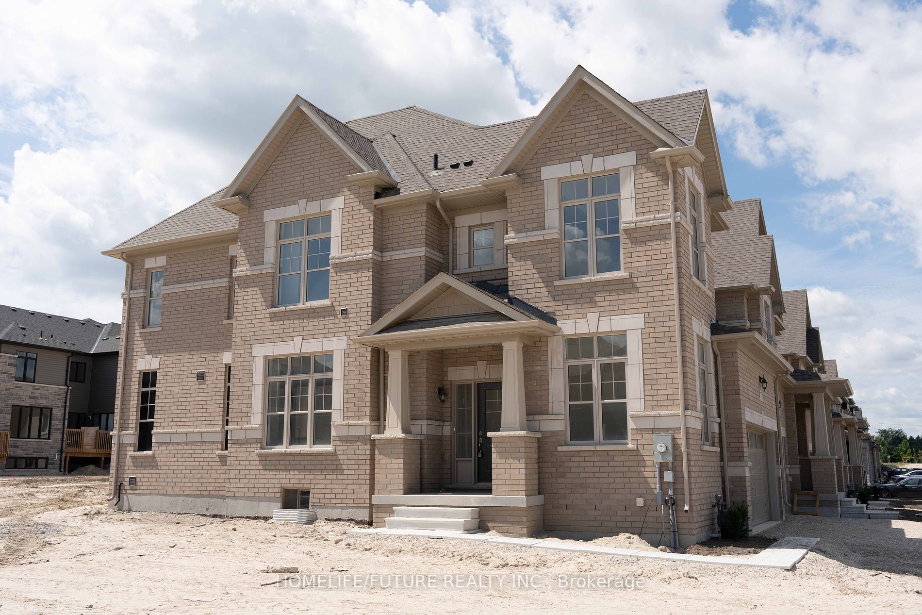 77 Federica Crescent