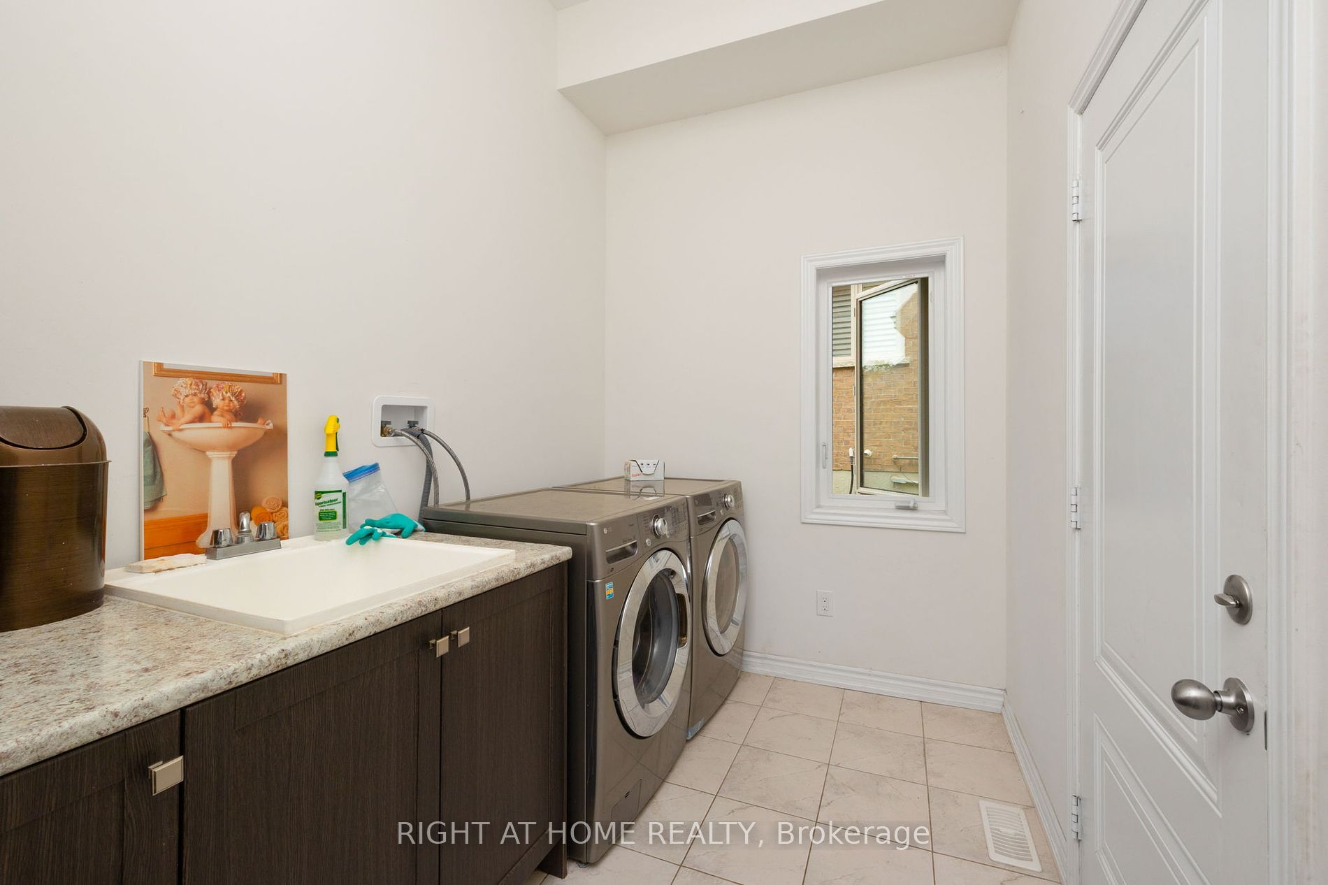 57 Victoria Wood Avenue
