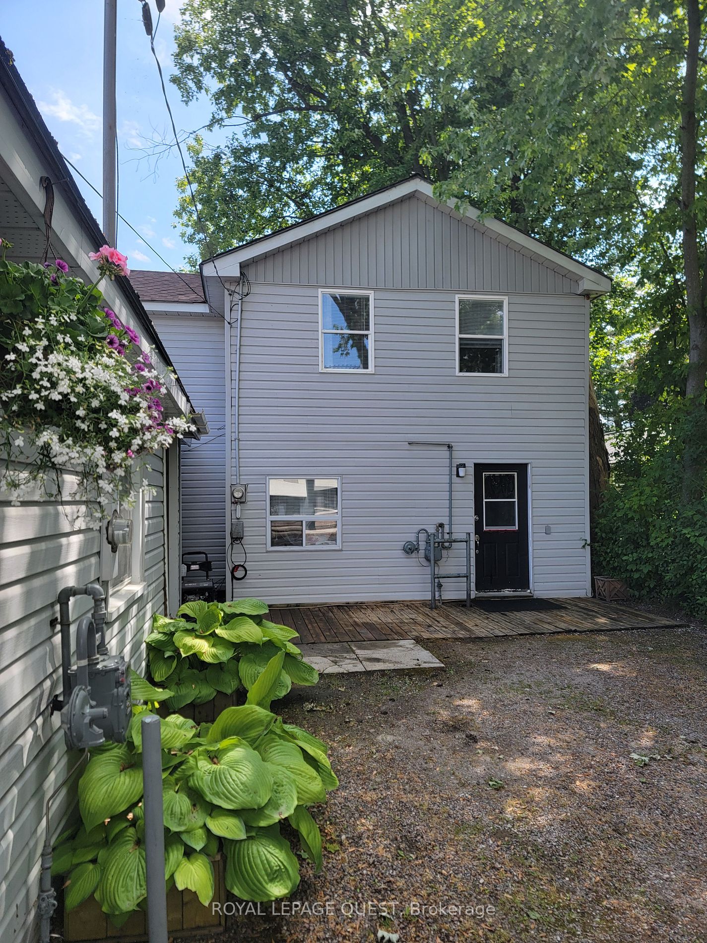 671 Driftwood Road