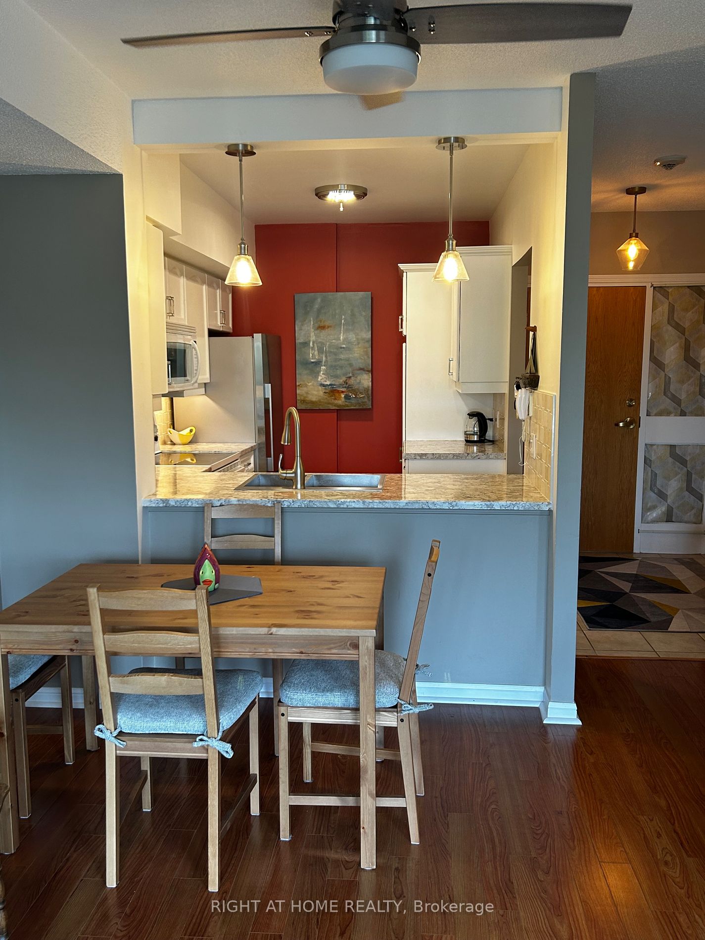 94 Dean Ave, #316