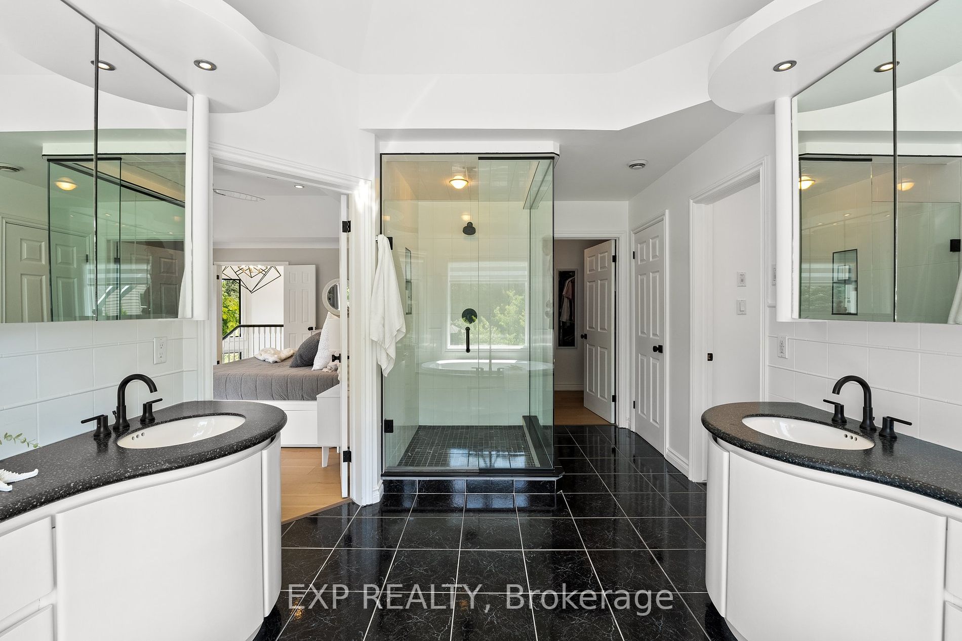 7833 Poplar Side Road