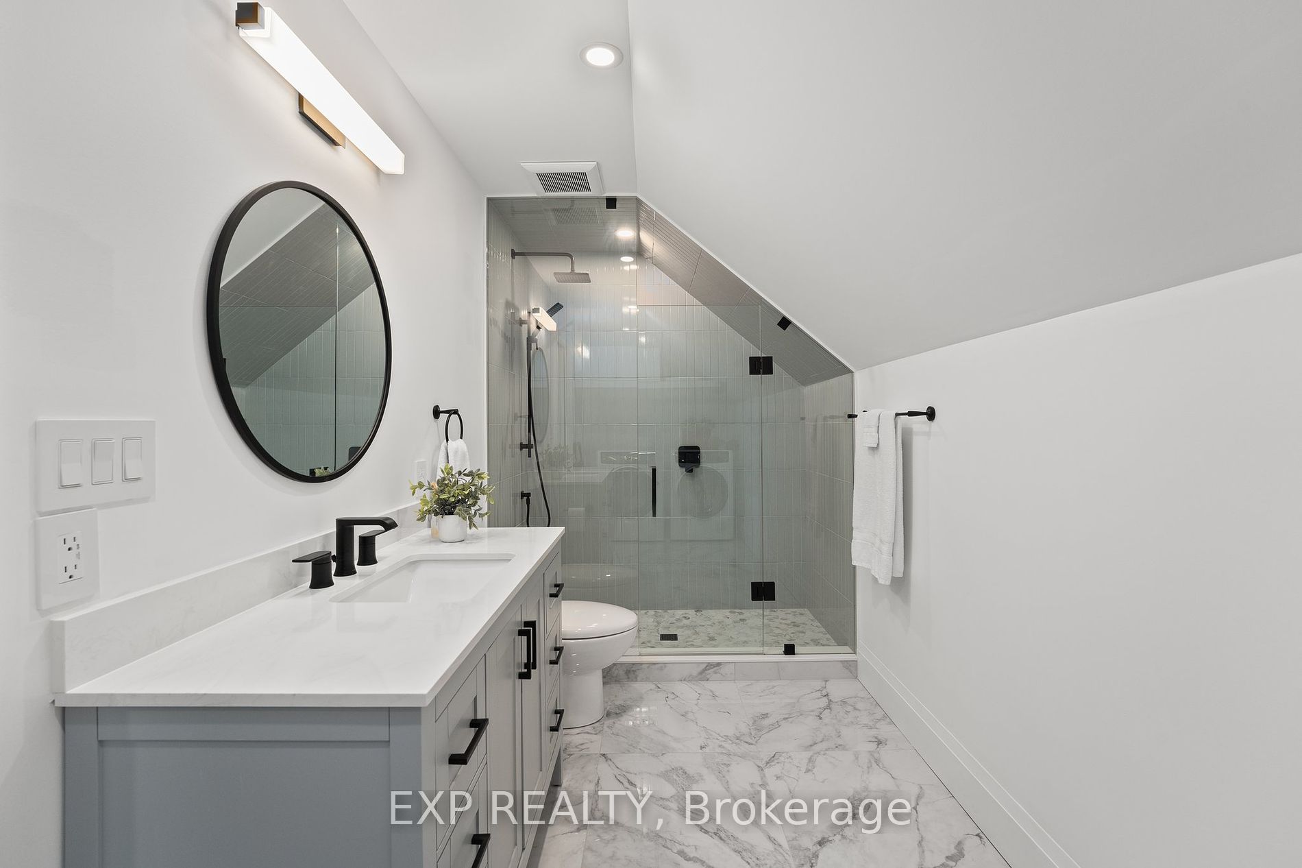 7833 Poplar Side Road