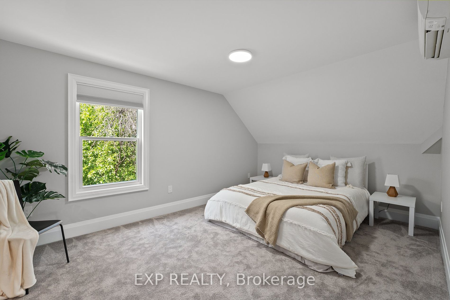 7833 Poplar Side Road