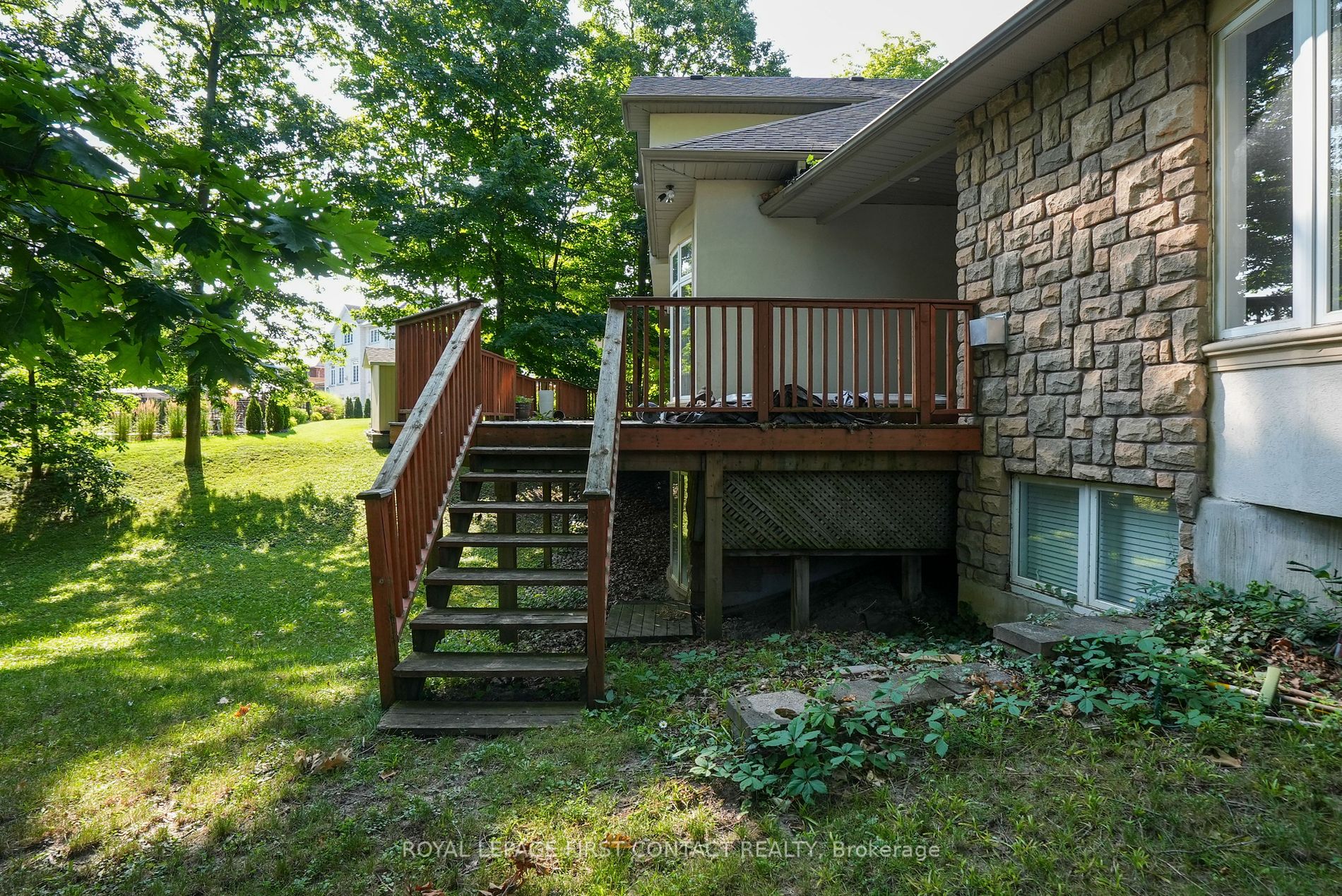 29 Glenhuron Dr