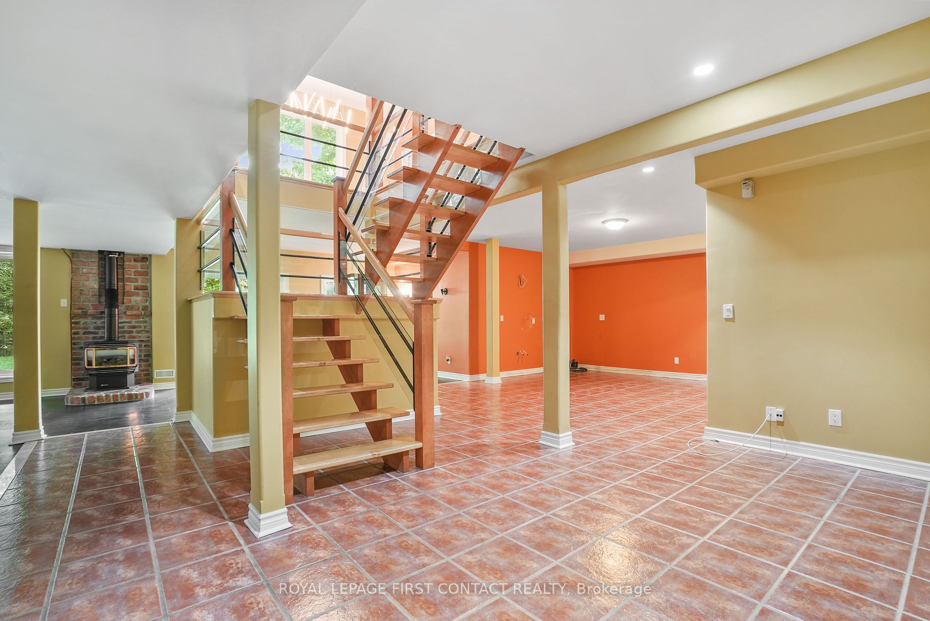 29 Glenhuron Dr