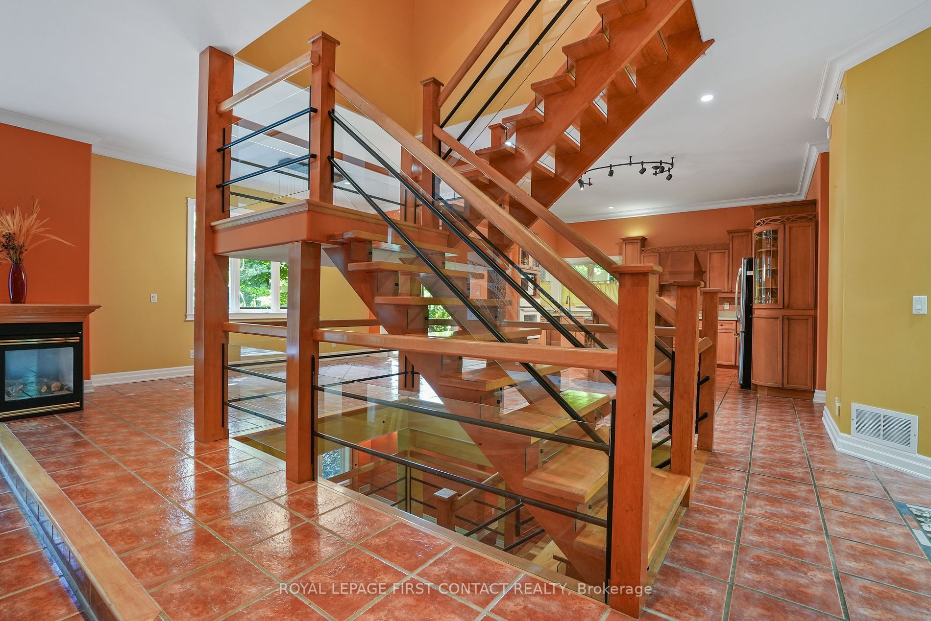 29 Glenhuron Dr