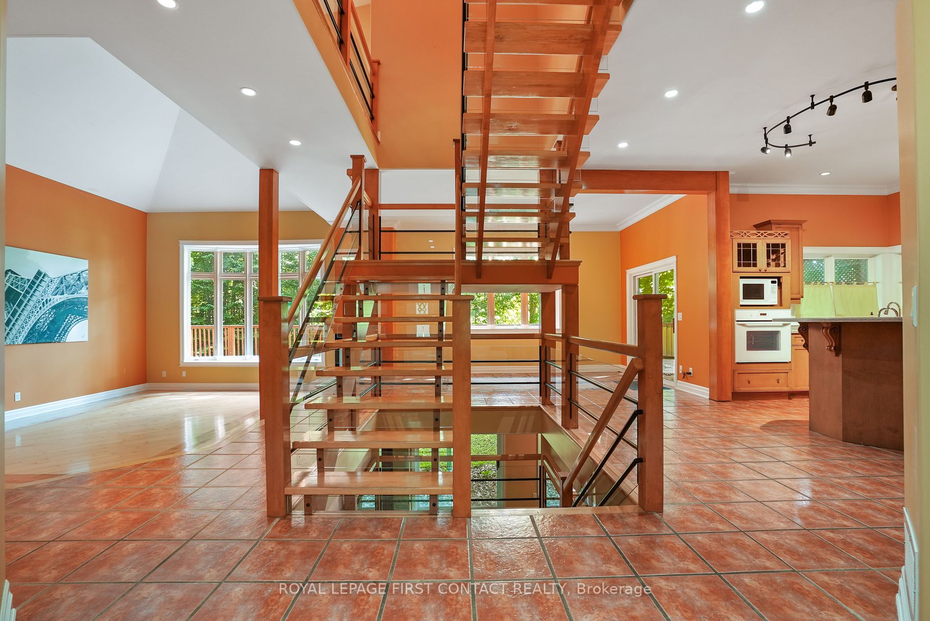 29 Glenhuron Dr