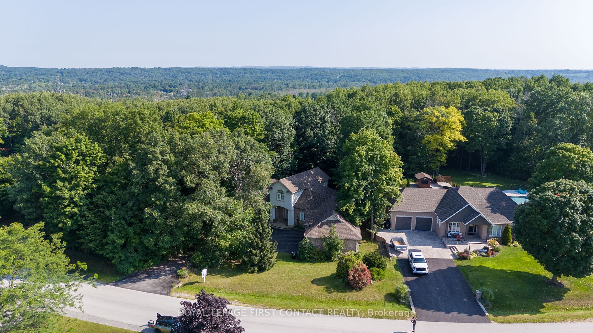 29 Glenhuron Dr