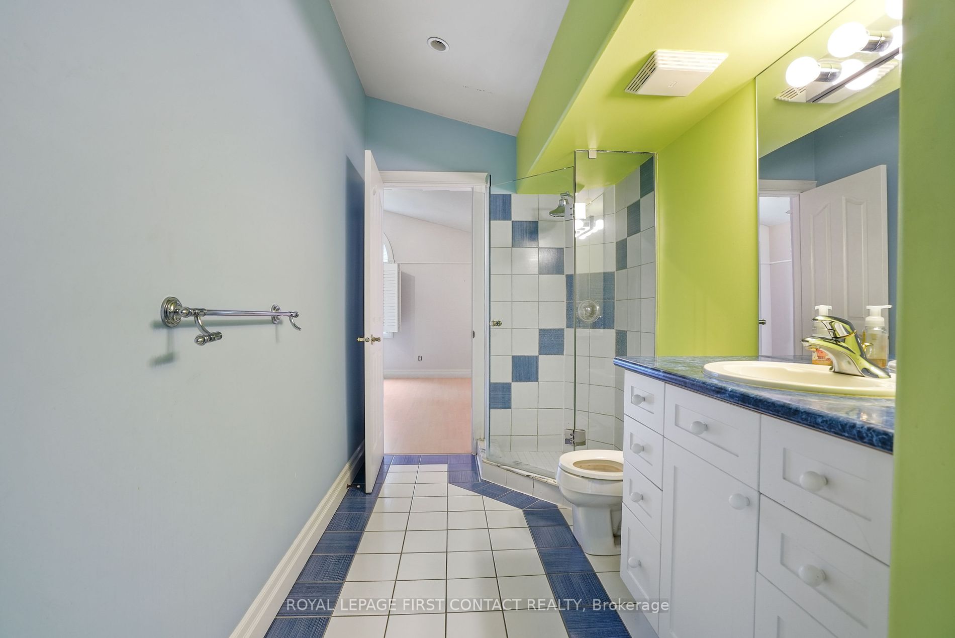 29 Glenhuron Dr