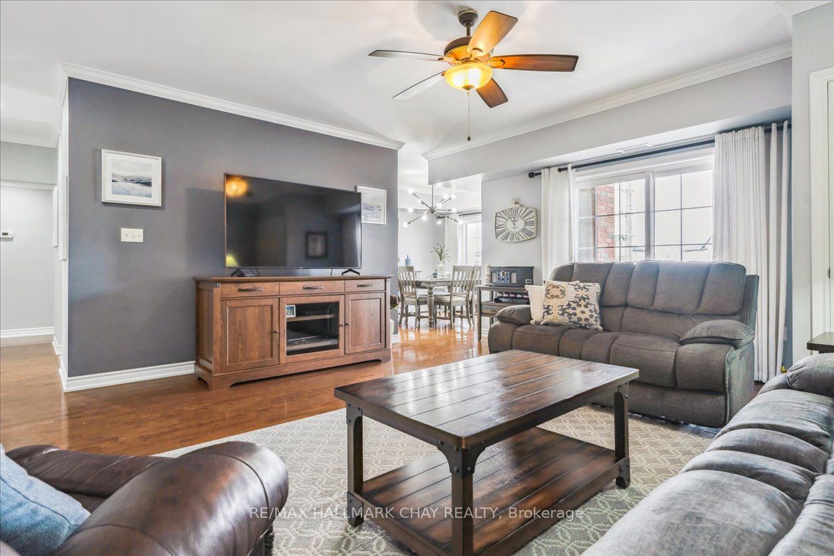 39 Ferndale Dr S, #311