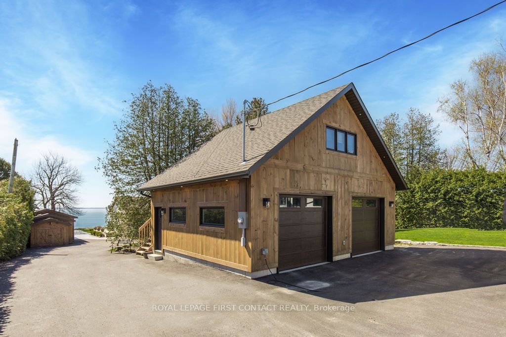 81 Parkside Dr
