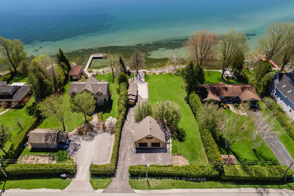 81 Parkside Dr