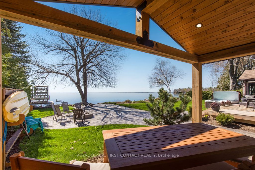 81 Parkside Dr