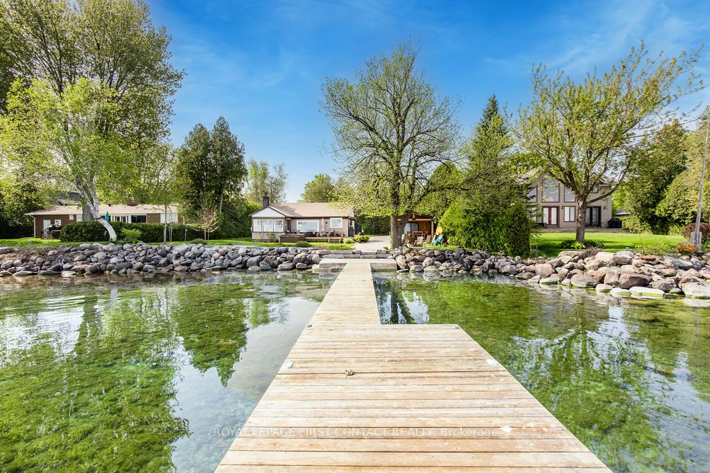 81 Parkside Dr