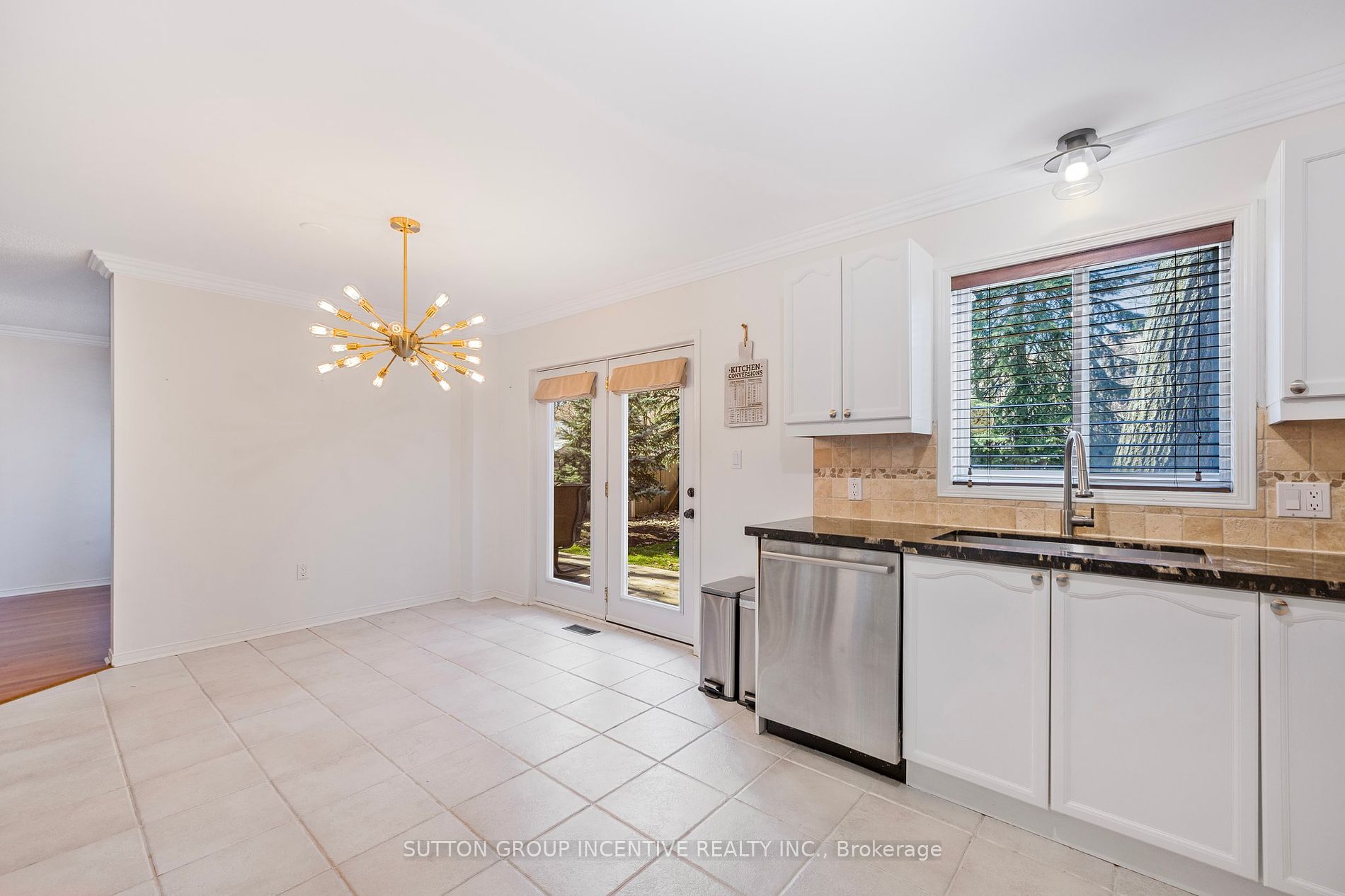33 Glen Oak Crt