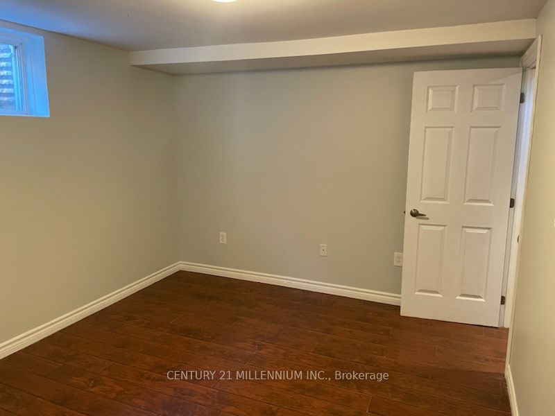 9 Whitehorn Crescent