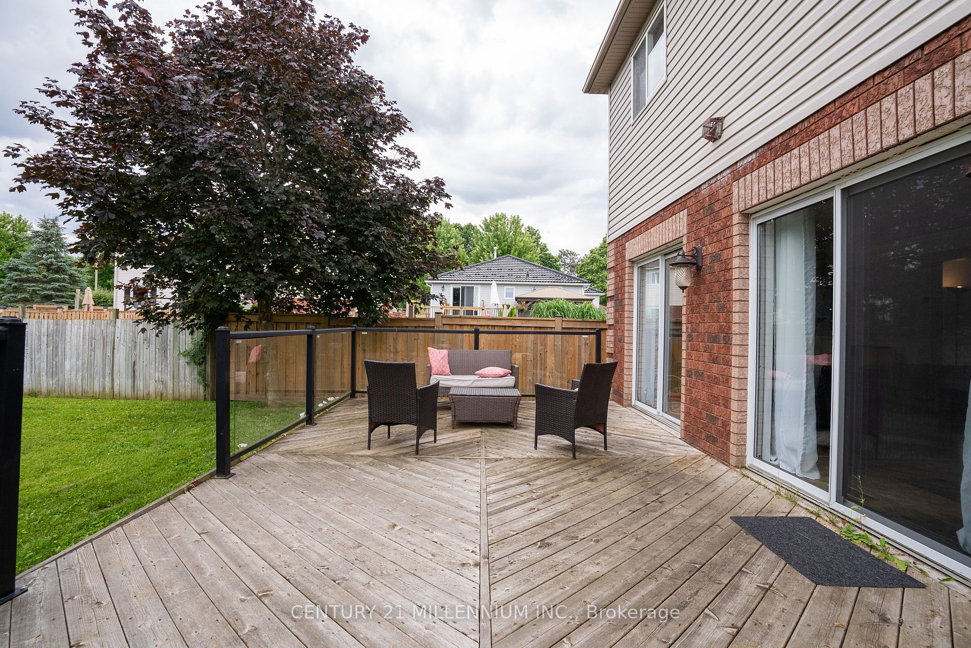 9 Whitehorn Crescent