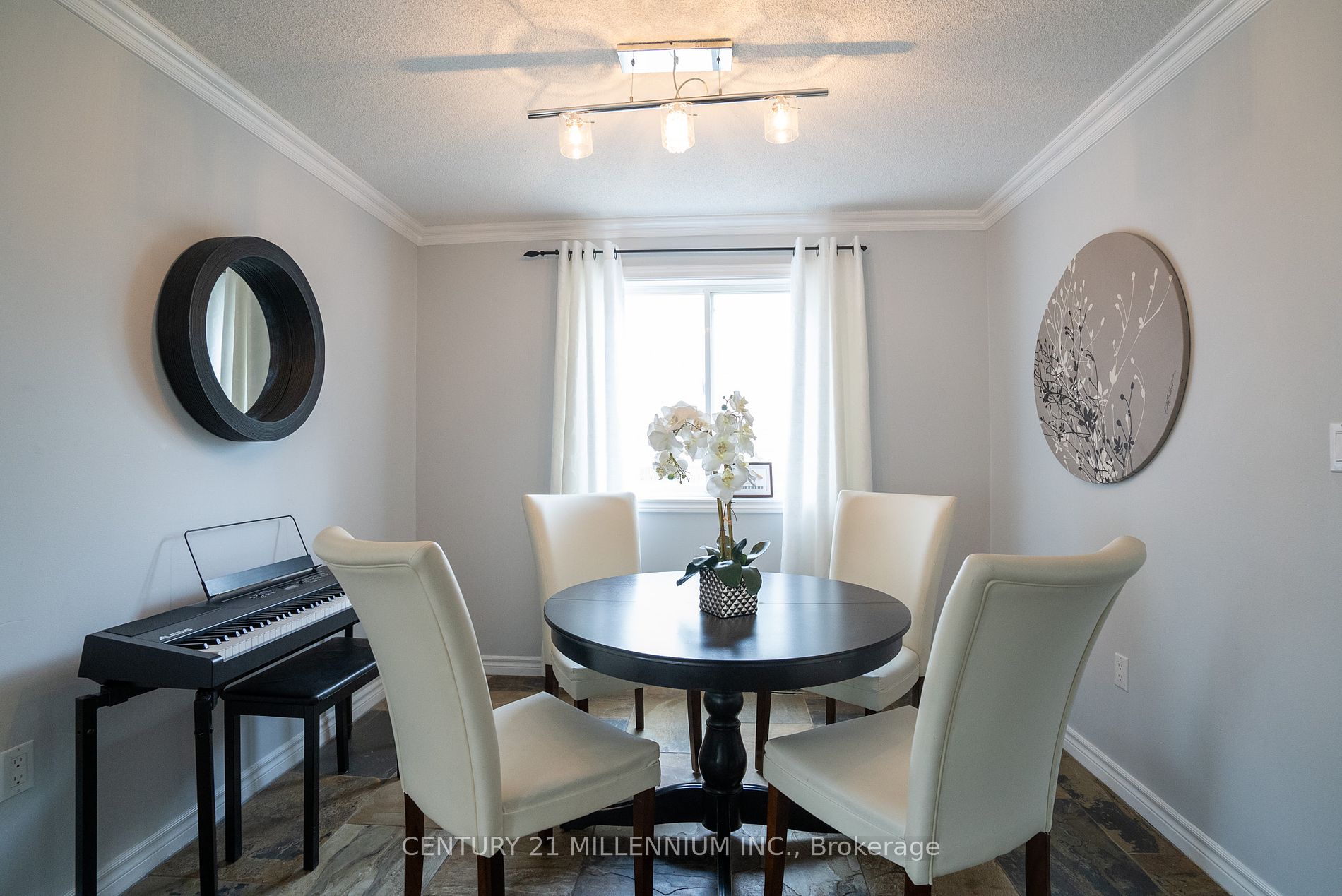9 Whitehorn Crescent