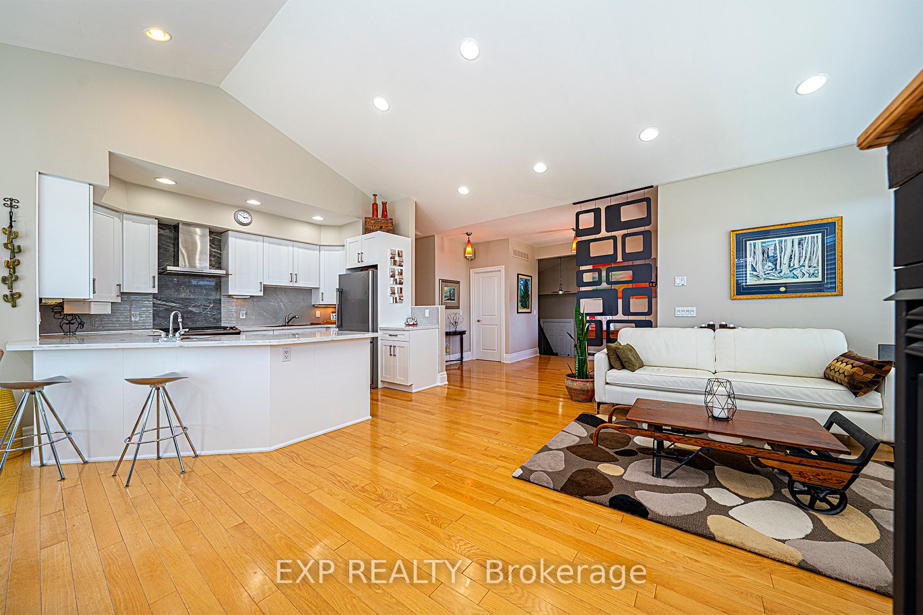 2884 Sunnydale Lane