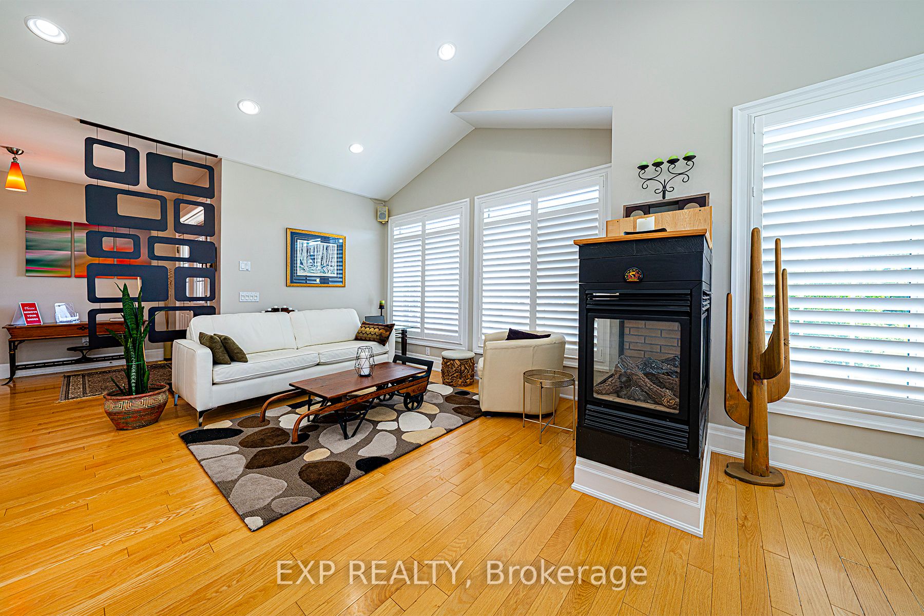 2884 Sunnydale Lane
