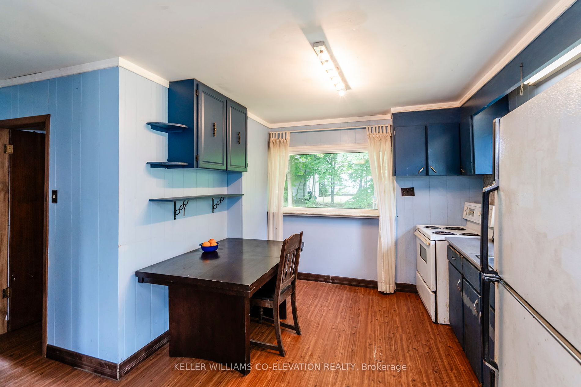 16 Couchiching Crescent