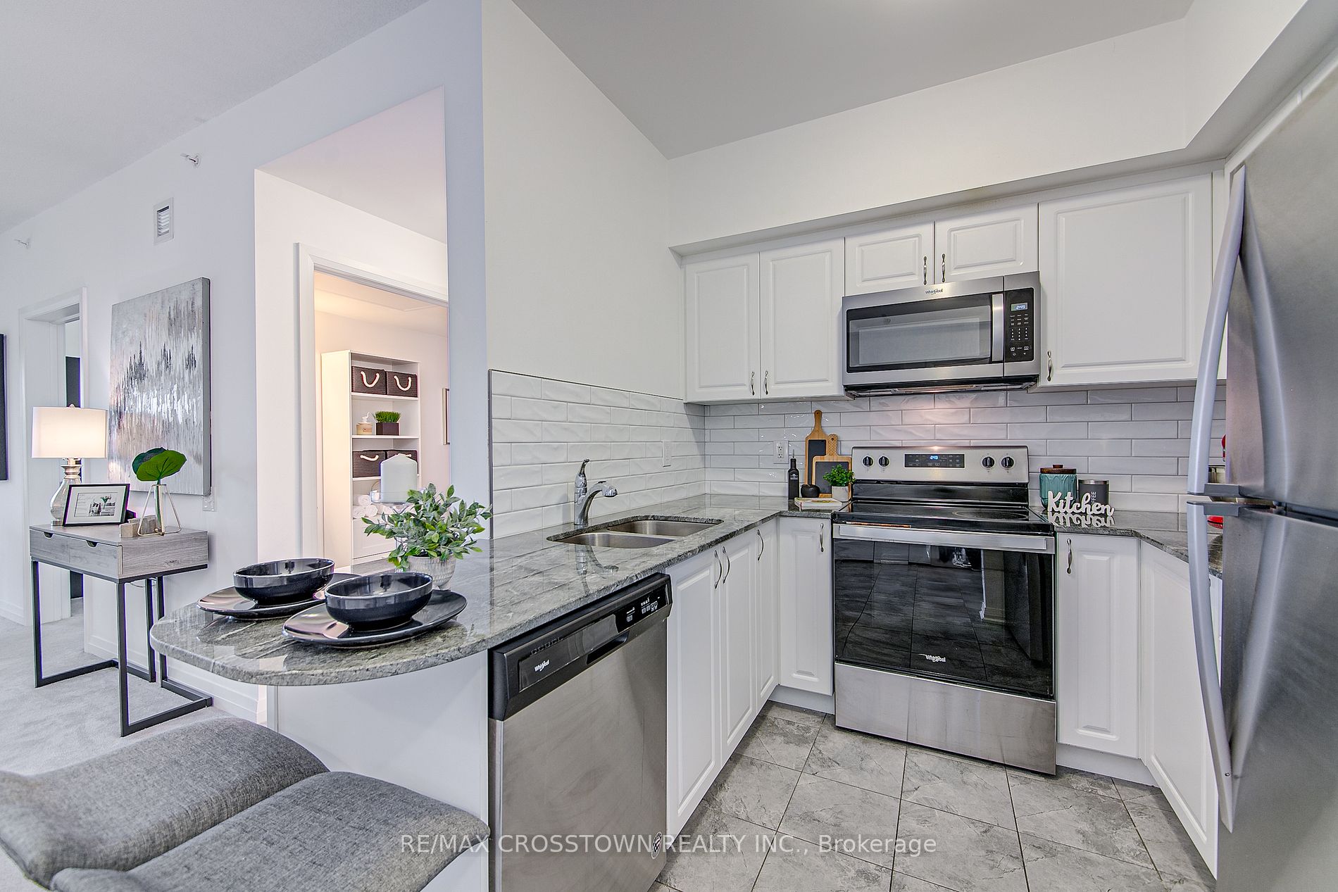 54 Koda St, #208
