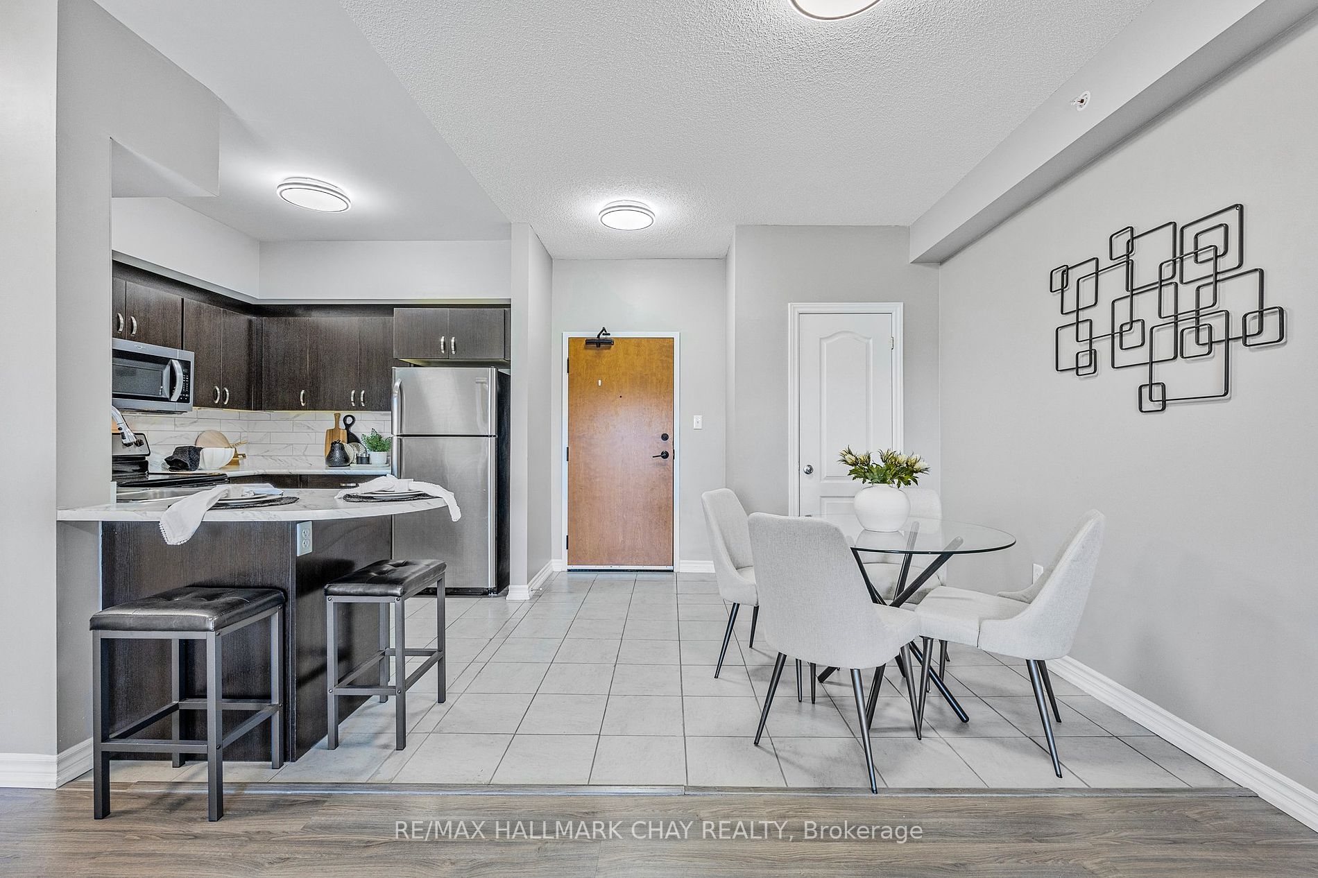 720 Yonge Street, #309