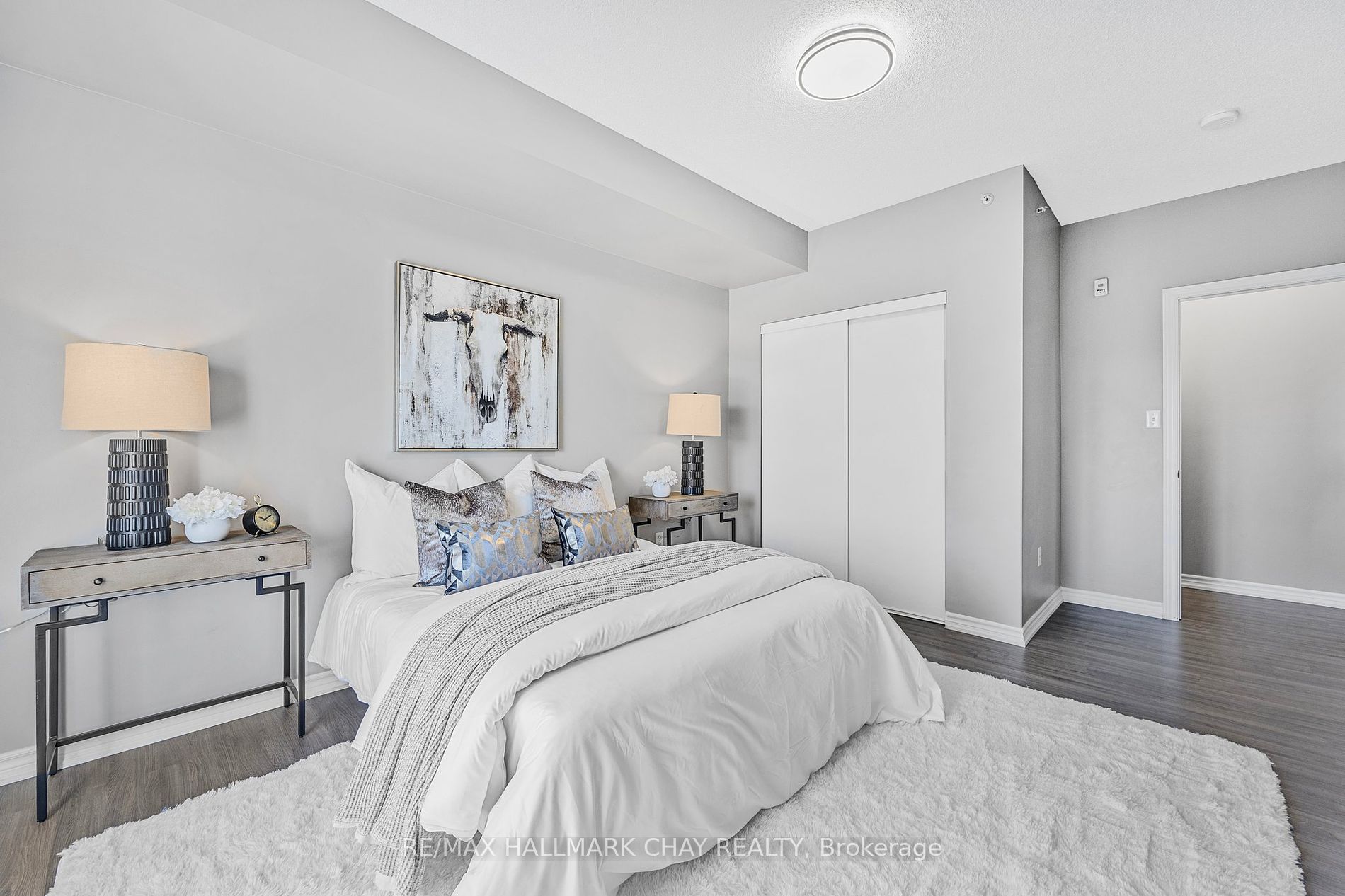 720 Yonge Street, #309